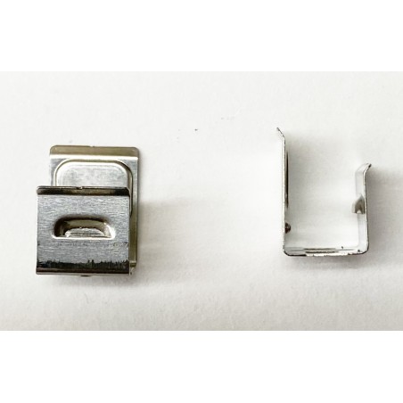 GRAPAS SUJETADORAS PLACAS LCD AL CHASIS DEL TELEVISOR LG 42LN5200